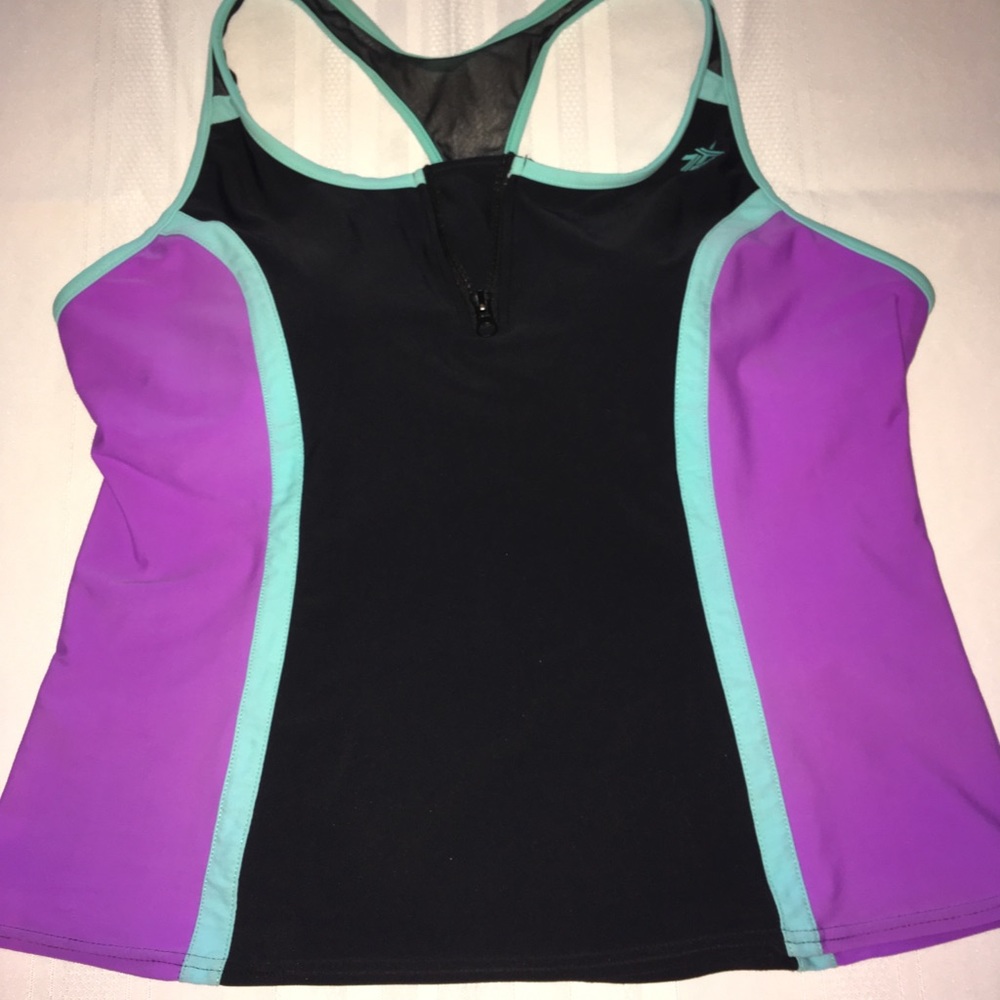 Women’s tankini swim top